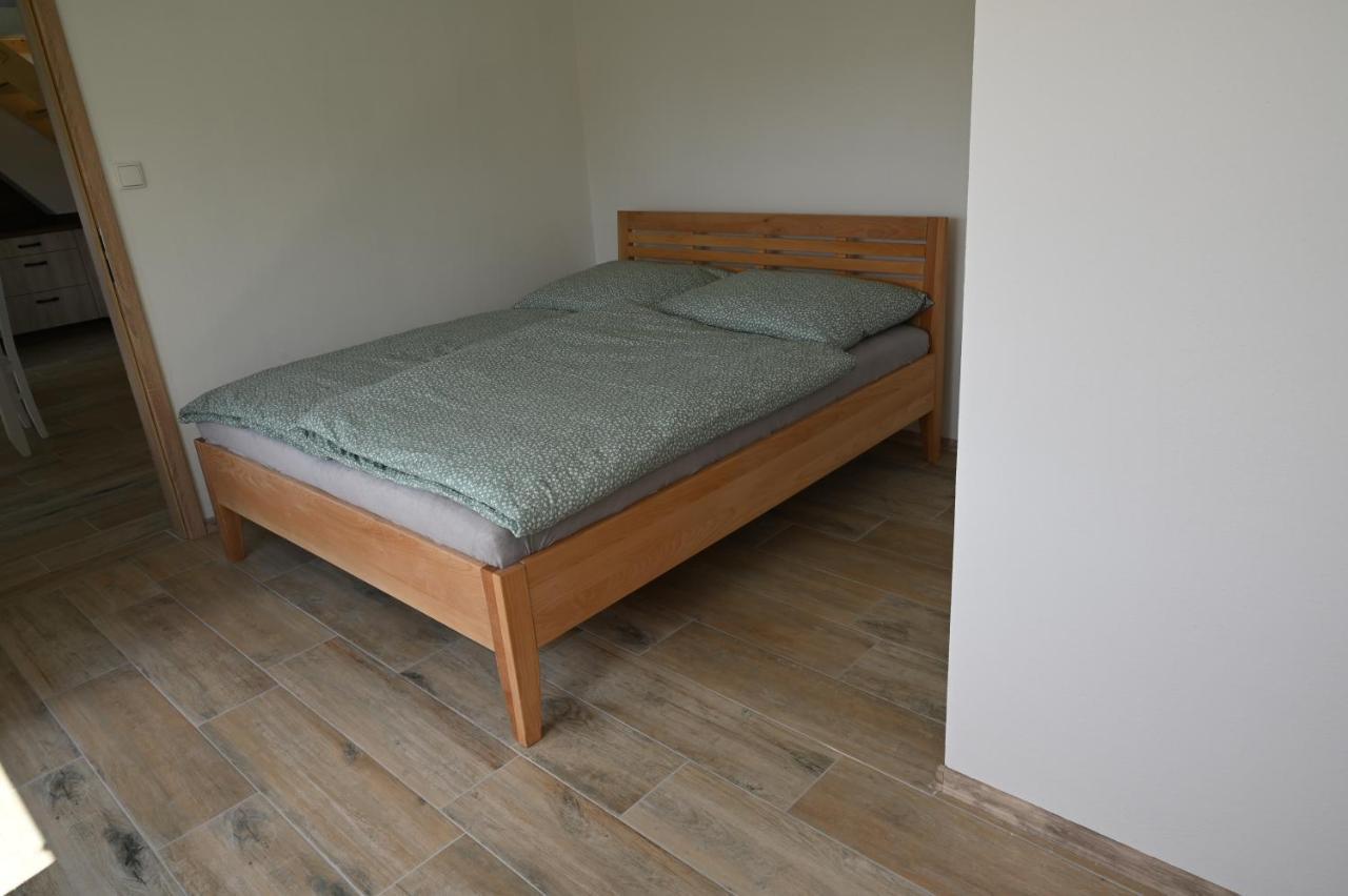 Penzion Mezi Radky Jindřichŭv Hradec Zewnętrze zdjęcie